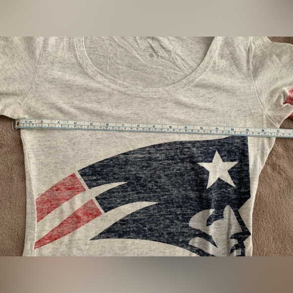 Women’s New England Patriots Top - Picture 7 of 7